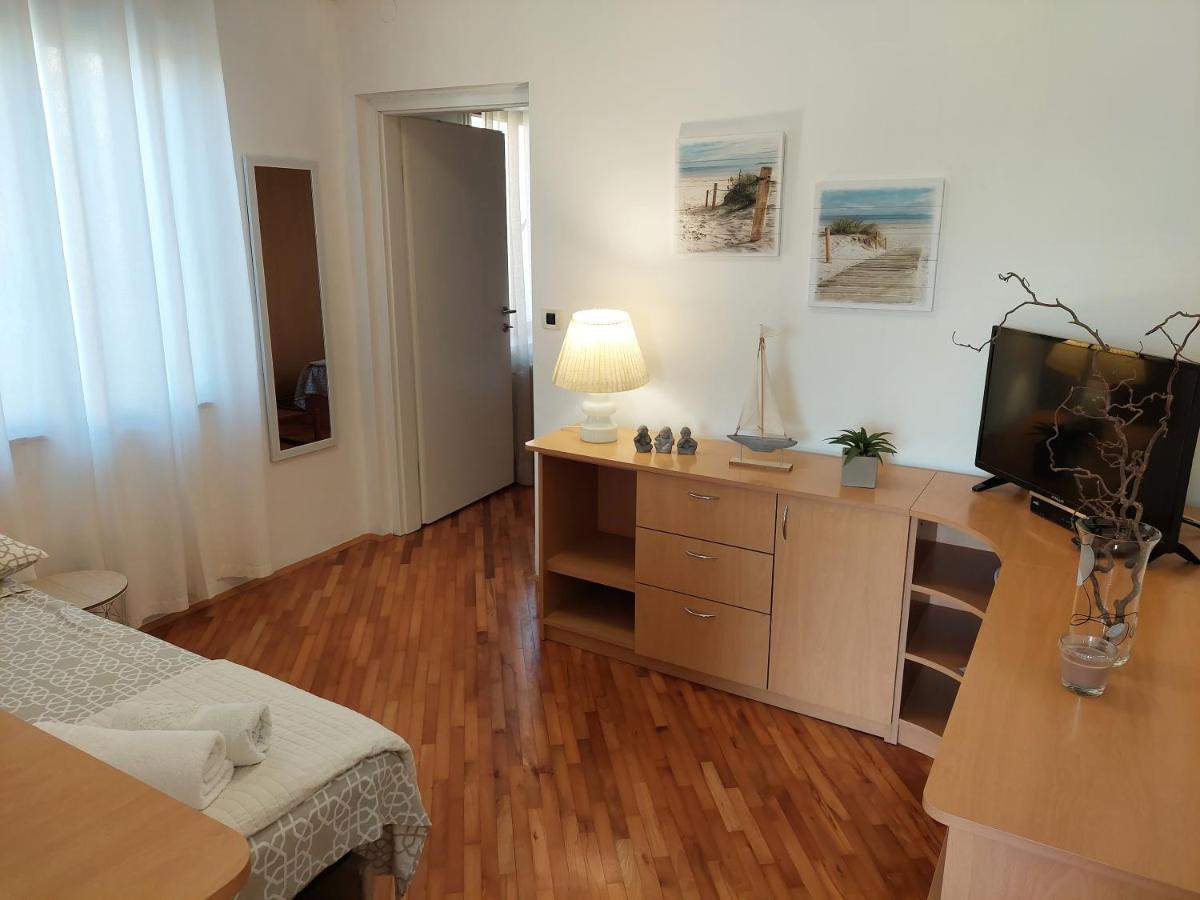 דירות בפורטורוז Not For Rent מראה חיצוני תמונה